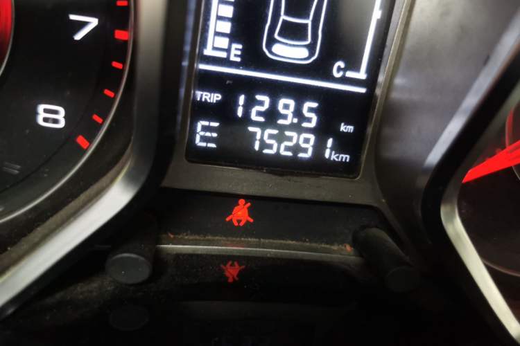 Used Zotye Domy X5 2015 1.5T CVT ZhiXian Model China IV Standard
