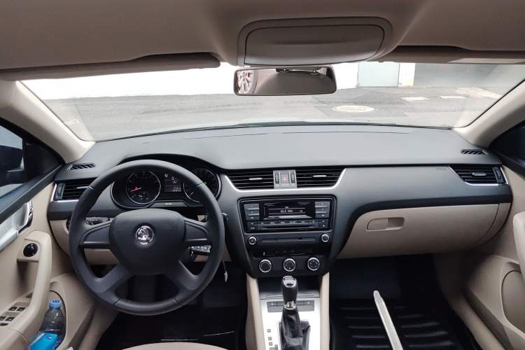 Used Skoda Octavia 2015 1.6L Automatic Yijie Edition
