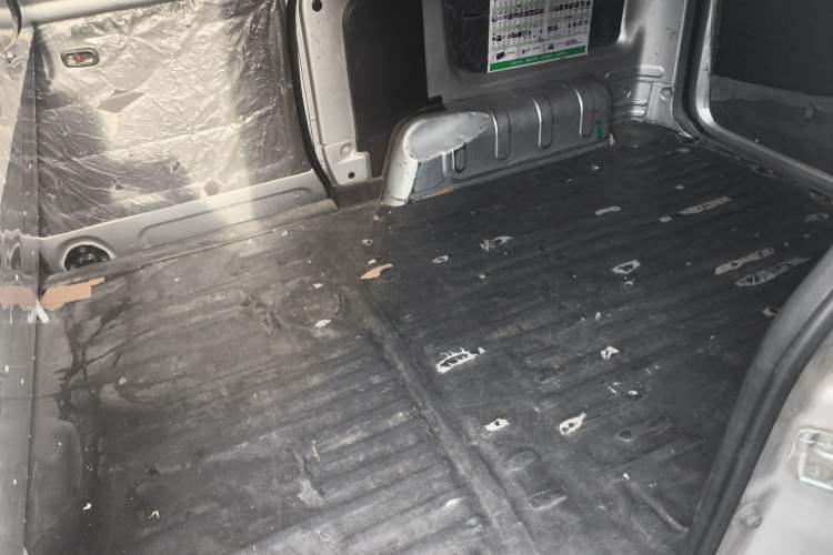 Used Wuling Hongguang V 2021 1.5L Jingqu Edition Enclosed-Window Vehicle LAR Left Rear Seat