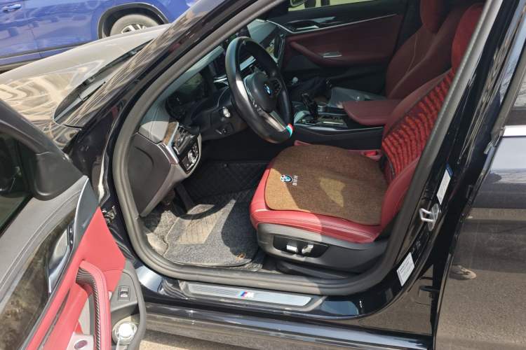 Used BMW 5 Series 2021 525Li M Sport Package