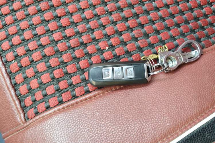 Used Baojun 560 2015 1.8L manual luxury version
