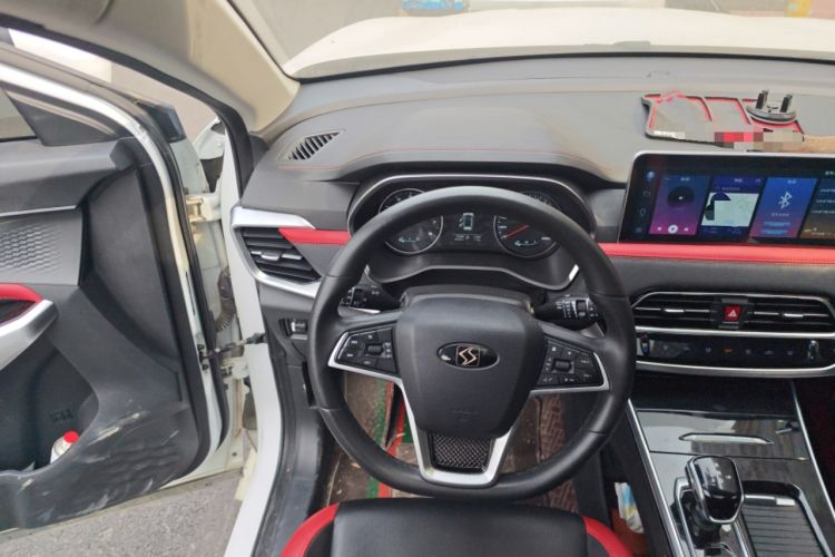 Used SOL X8 2021 300T DCT Leading Smart Connectivity Version 7 Seats