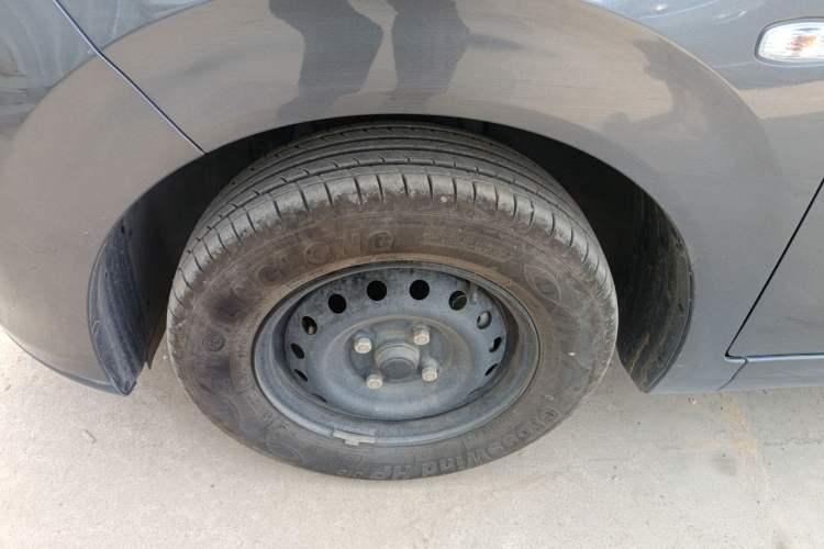 Used Wuling Hongguang New Energy 2025 Extended-Range Hybrid 50 km Utility Version
