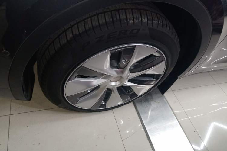 Used Tesla Model Y 2022 Revised Version Long-Range All-Wheel Drive