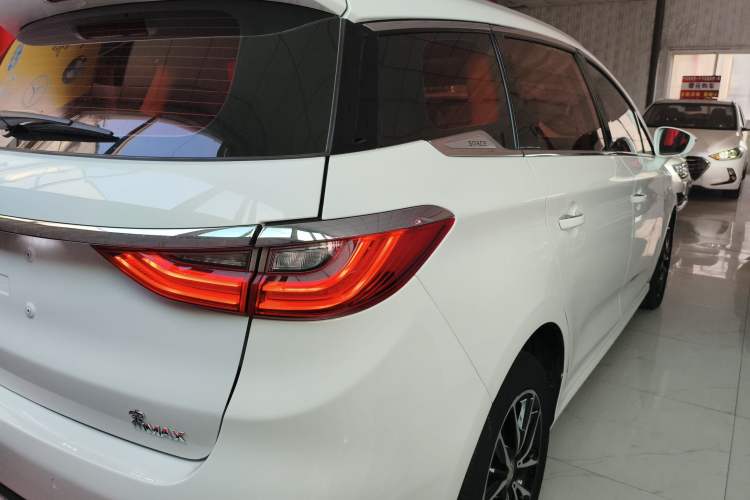 Used BYD Song MAX 2017 1.5T Automatic Smart Connect Elite 7-Seater
