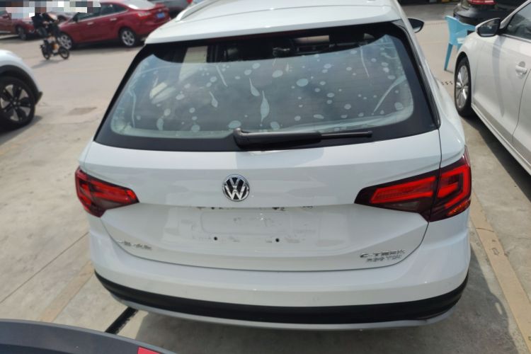 Used Volkswagen C-TREK 2017 230TSI DSG Comfort Version
