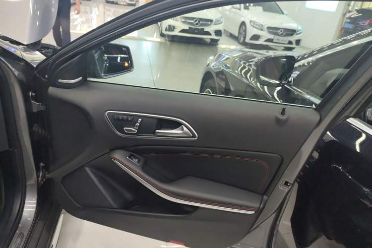 Used Mercedes-Benz GLA AMG 2017 Facelifted AMG GLA 45 4MATIC
