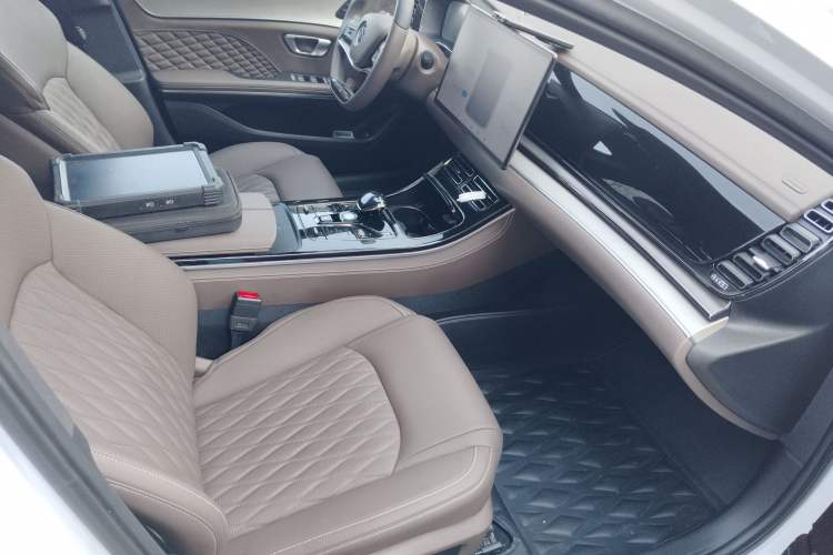 Used BYD Han 2022 DM-i 121KM Prestige Model
