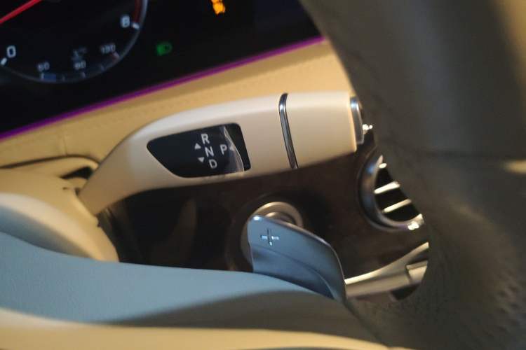 Used Mercedes-Benz S-Class 2019 S 450 L 4MATIC Gear Lever