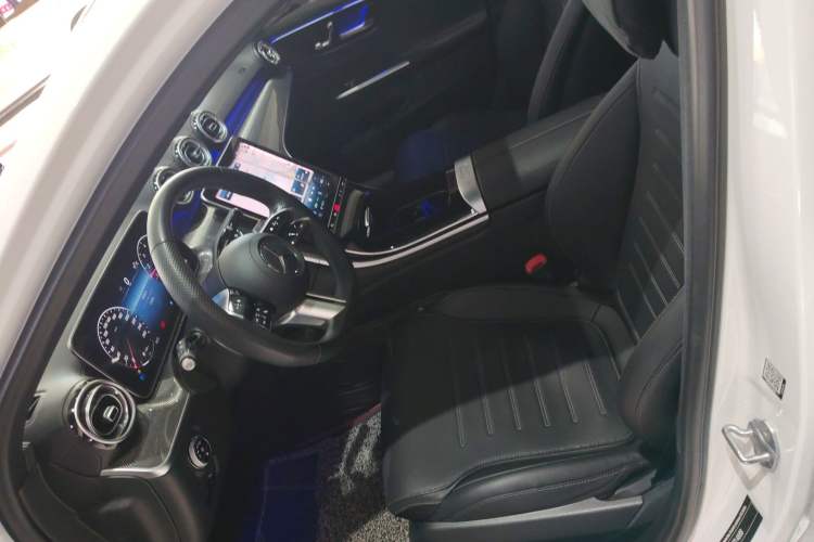 Used Mercedes-Benz C-Class 2023 Second Facelift C 260 L Sport Edition Left Front Seat