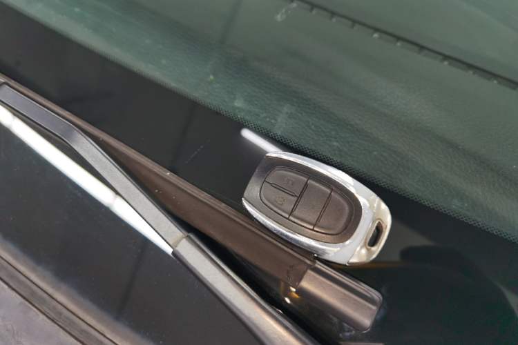 Used SAIC MAXUS G20 2021 Facelifted PLUS 2.0T Gasoline Automatic Luxury Edition