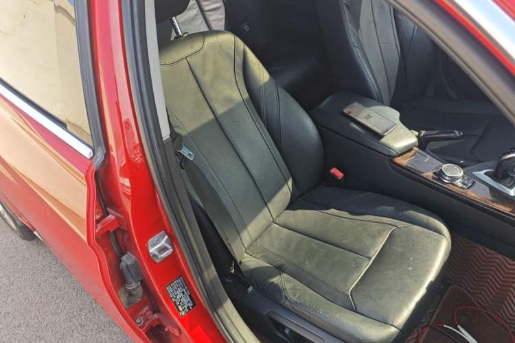 Used BMW 3 Series 2015 320Li Luxury Design Package Premium Edition
