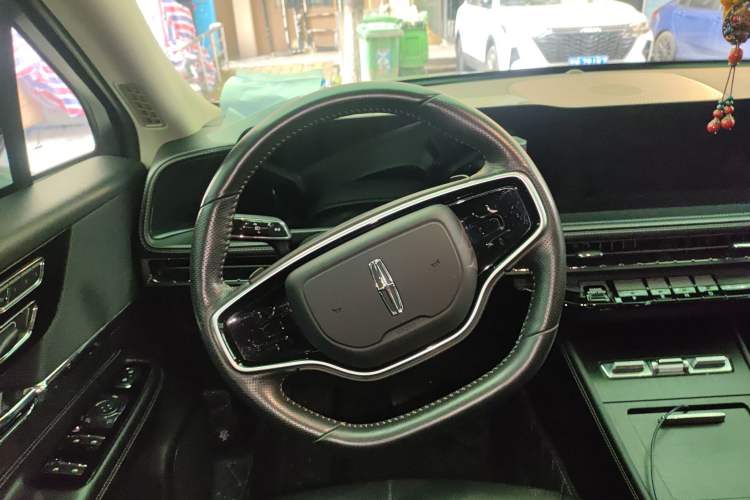 Used Lincoln Corsair 2023 2.0T Two-Wheel Drive Zunyue Edition Steering Wheel