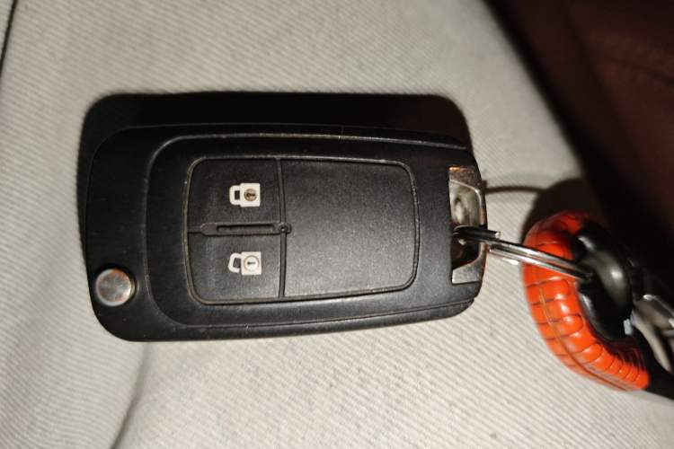 Used Buick Encore 2013 1.4T Automatic Two-Wheel Drive Elite Model Vehicle Key