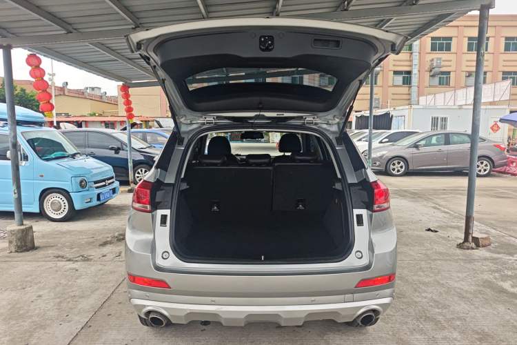 Used Haval H6 Coupe 2018 Red-Label 1.5T Automatic Two-Wheel Drive Ultra-Luxury Model Trunk