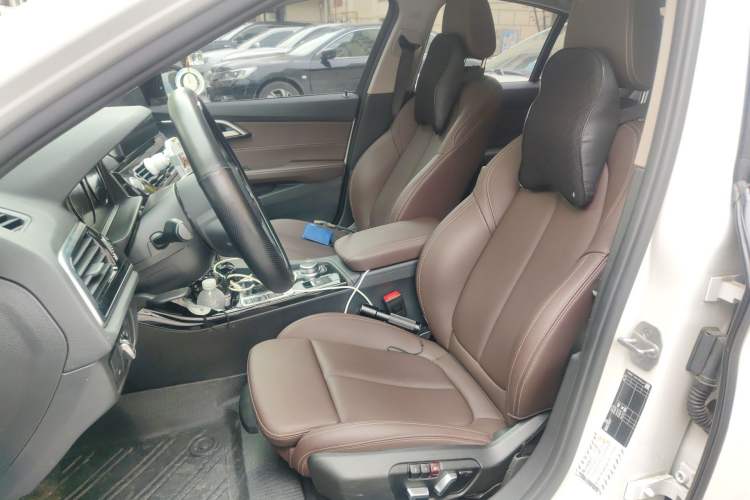 Used BMW 1 Series 2022 120i M Sport Night Edition Left Front Seat