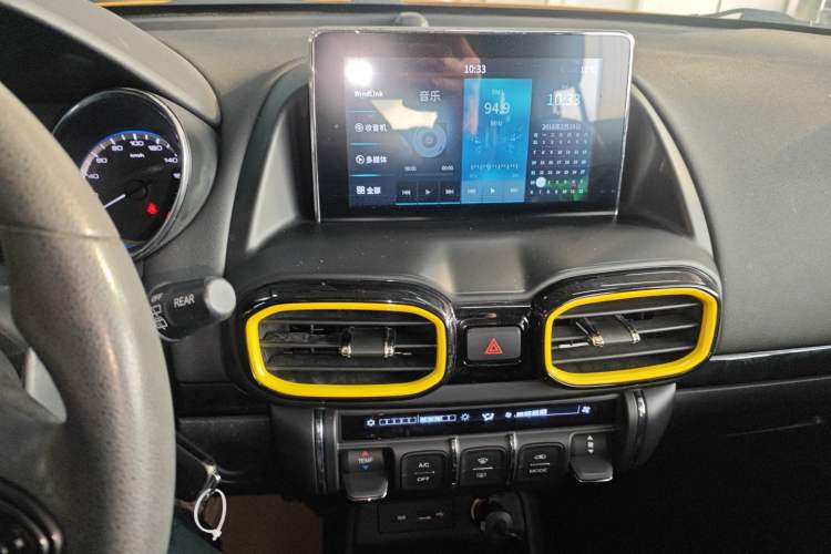 Used Dongfeng Aeolus AX4 2017 1.6L DCT Trendy Style