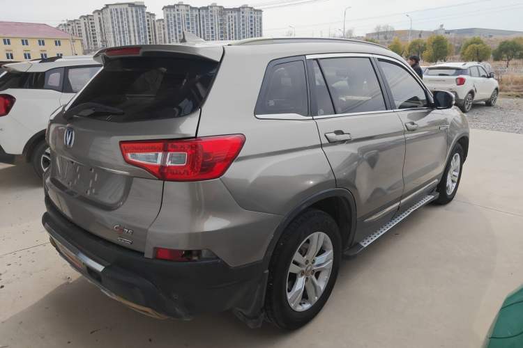 Used Changan CS75 2016 2.0L Manual Luxury Version China V Standard
