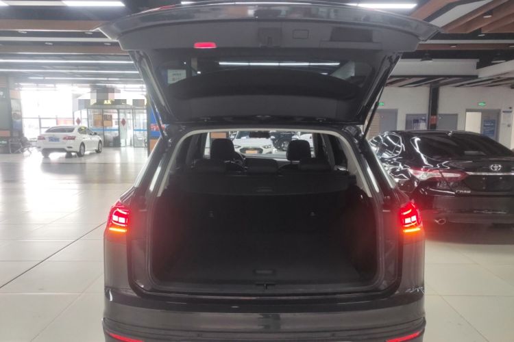 Used Volkswagen Tayron 2019 330TSI Two-Wheel Drive Luxury Model China VI Standard Trunk