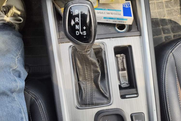 Used Geely Auto Vision X6 2016 1.3T CVT Flagship Model
