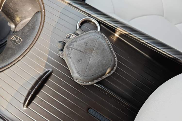 Used Baojun Cloud 2023 460 Pro Interior 1