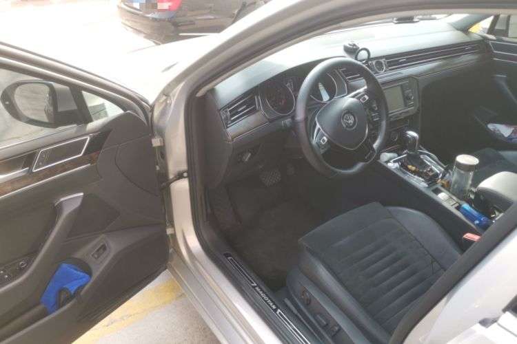 Used Volkswagen Magotan 2018 330TSI DSG Luxury Model Driver Seat