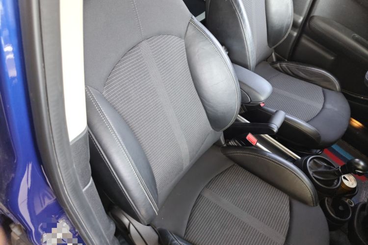 Used MINI Countryman 2016 1.6T COOPER ALL4 Fun Equipment Enthusiast Right Front Seat