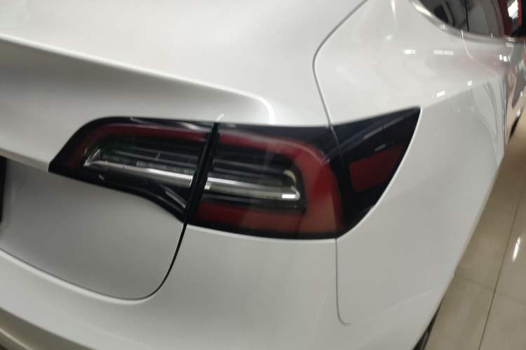 Used Tesla Model 3 2020 Standard Range Rear-Wheel Drive Upgraded Version Right Rear Taillight