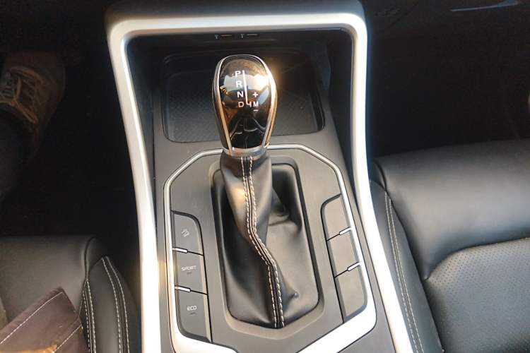 Used Geely Auto Vision X6 2020 1.4T CVT Asian Games Edition
