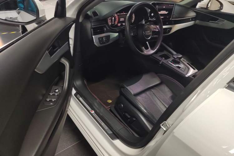 Used Audi A4L 2020 40 TFSI Fashion Dynamic Model Driver Seat