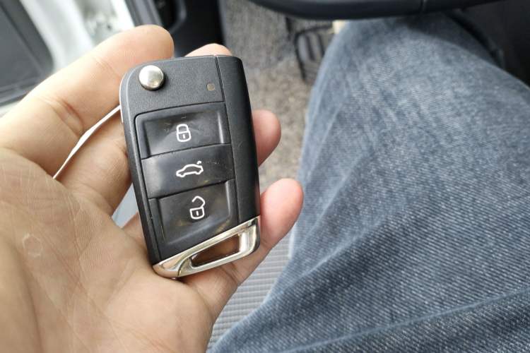 Used Volkswagen Golf 2020 Zhiai Edition 280TSI DSG Comfort Model Vehicle Key