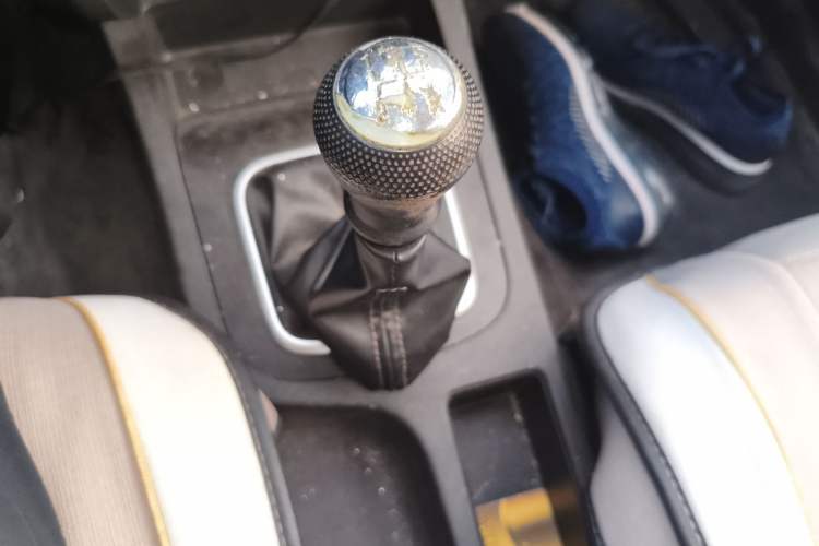 Used CHANGAN KAICHENG Shenqi F30 2018 1.5L Comfort Trim Short Wheelbase DAM15L Gear Lever