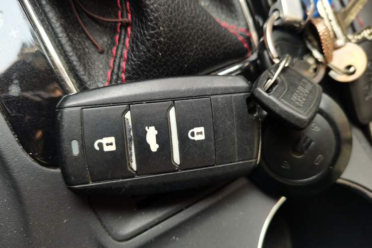 Used Changan CS75 2014 1.8T Automatic Elite Model China IV Standard