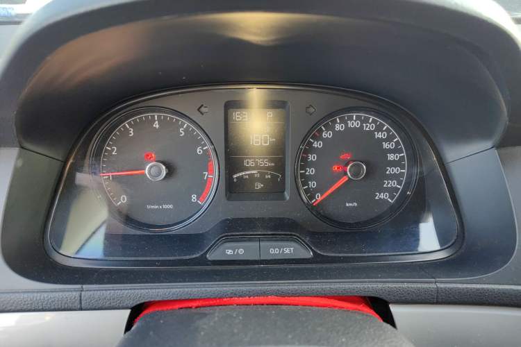 Used Volkswagen Lavida 2013 1.6L Automatic Fashion Edition