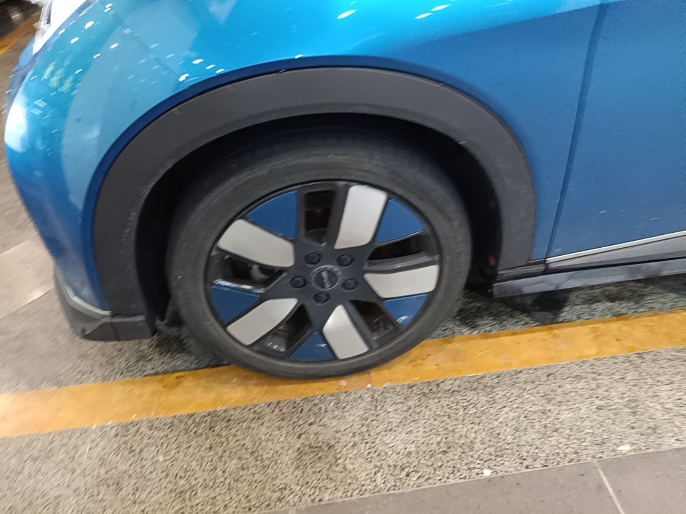 BYD Dolphin 2021 401km Knight Edition — снимка 10