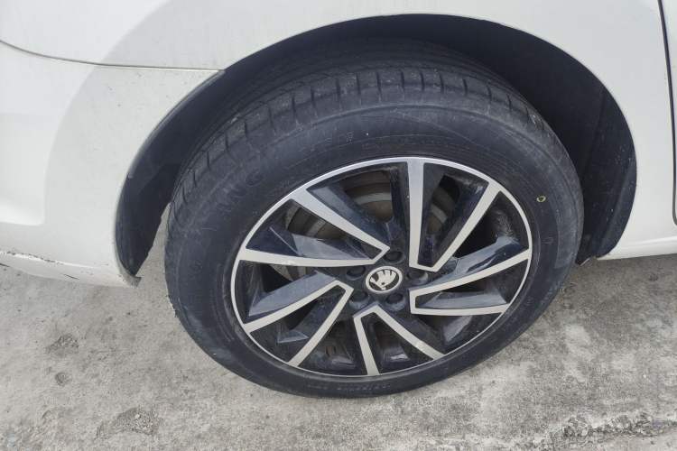 Used Skoda Rapid Spaceback 2020 1.5L Automatic Comfort Edition
