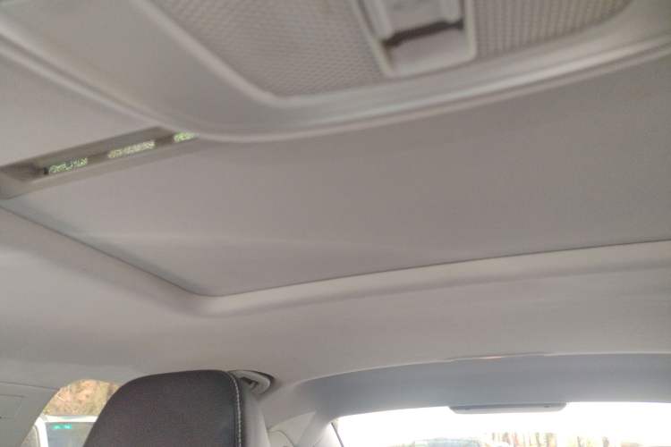 Used Roewe i6 2018 20T Automatic Flagship Edition
