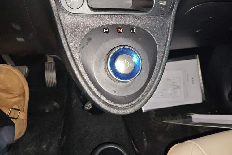 Used ORA Black Cat 2021 301 km Basic Version