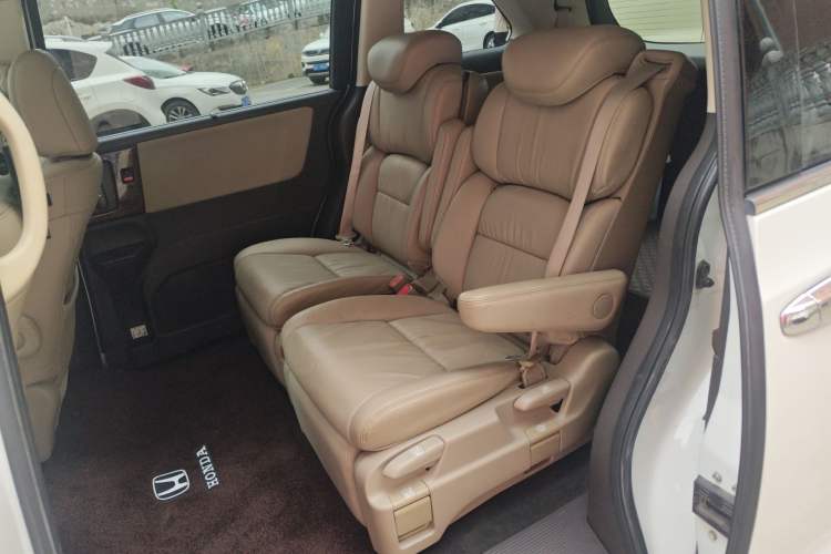 Used Honda Odyssey 2015 2.4L Supreme Edition Left Rear Seat