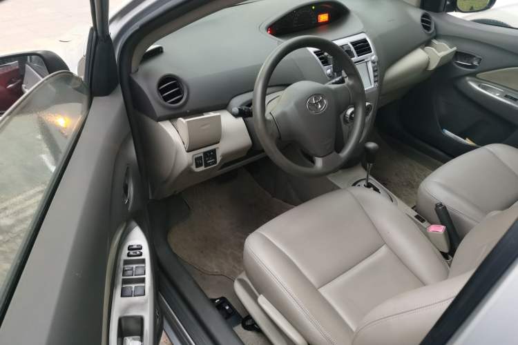 Used Toyota Vios 2010 1.3L GL-i AT
