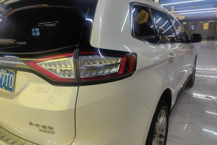 Used Ford Edge 2018 EcoBoost 245 Two-Wheel-Drive Titanium 7-Seater China V Standard