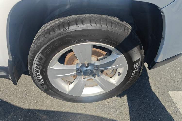 Used Jeep Compass 2012 2.0L two-wheel drive sport version