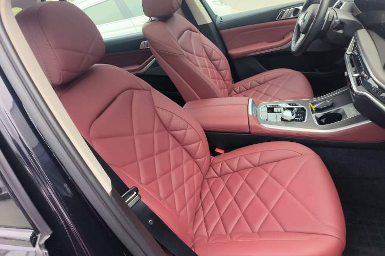 Used BMW X5 2023 xDrive 30Li Luxury M Sport Night Edition Package
