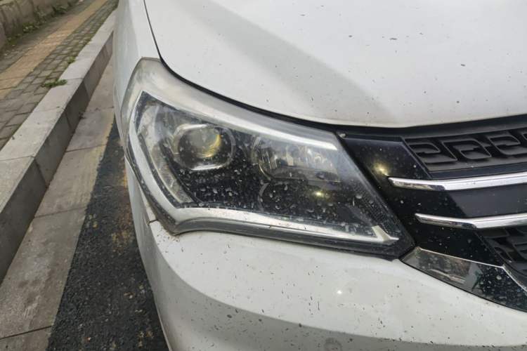 Used Geely Auto Diamond 2016 1.5L Manual Entry-Level Trim Right Front Headlight