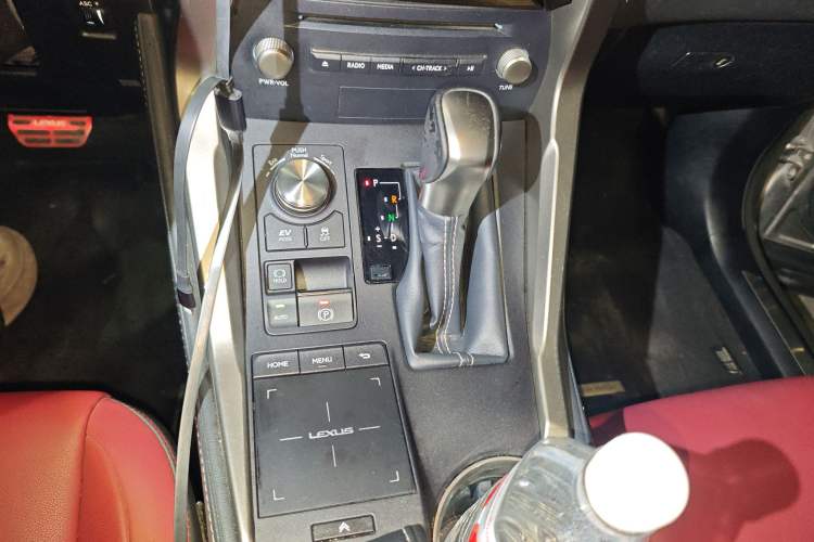 Used Lexus NX 2018 300h Front-Drive FENGSHANG Version China VI Standard
