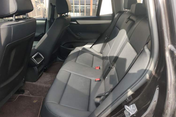 Used BMW X3 2016 sDrive20i
