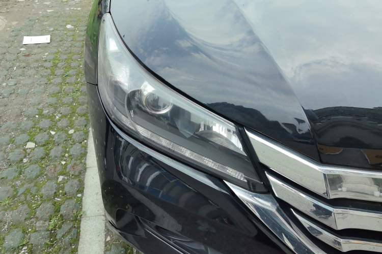 Used Honda Accord 2015 2.0L LXS Elite Edition Right Front Headlight