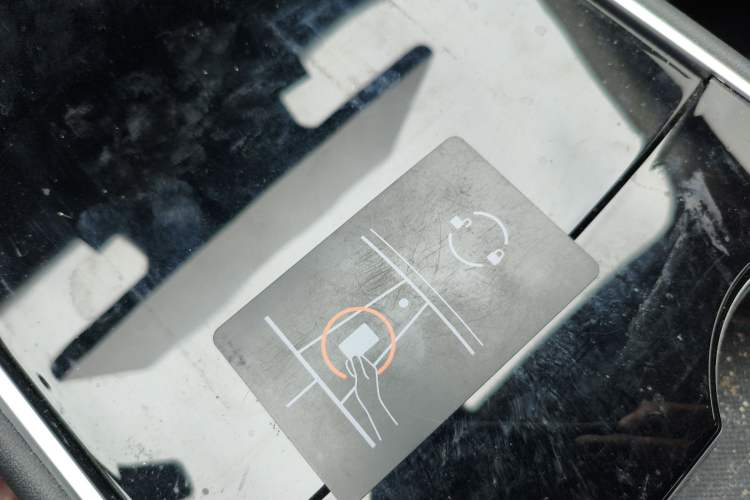 Used Tesla Model 3 2020 Revised Version Standard Range Rear-Wheel Drive – Upgraded Edition Vehicle Key