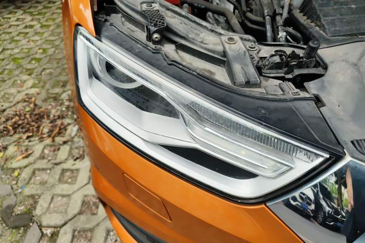 Used Audi Q3 2017 30 TFSI Fashion Model Right Front Headlight