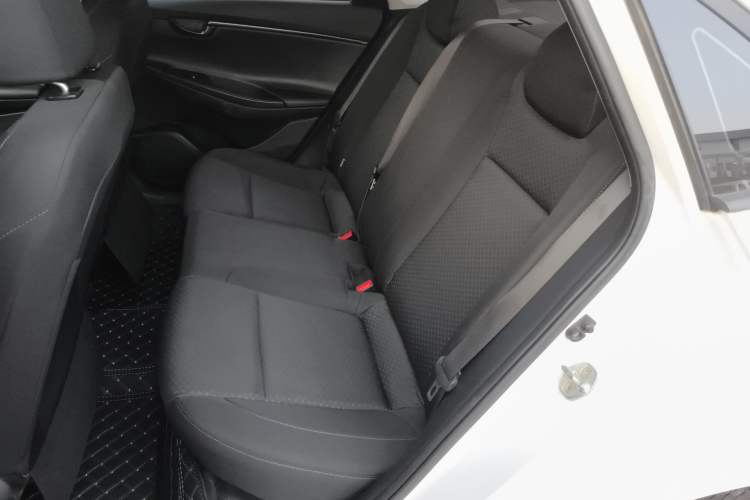 Used Hyundai Celesta 2018 1.6L Automatic GL Enjoyment Version China V Standard